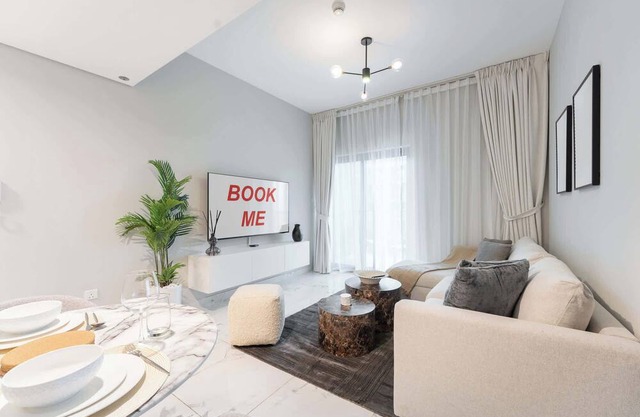 Dubai South apartment for 4 in a Great Location!