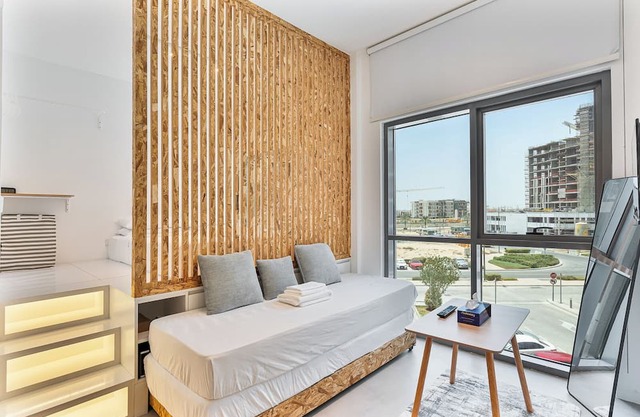 Loft-Style Studio in MAG 555 W/Pool & Gym Access