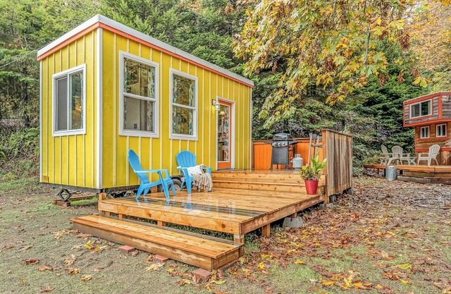 Bright and Colorful Tiny Home for Two - Unique Northwest Vacation Rentals