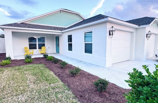 Charming Exquisite Hacienda Hills Golf View with Golf Cart 3-bedroom Brand New