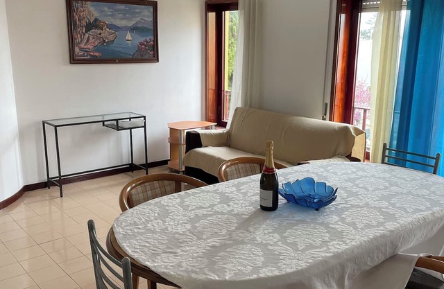 Spacious, familiar, comfortable apartment with amenities in the center of the port.