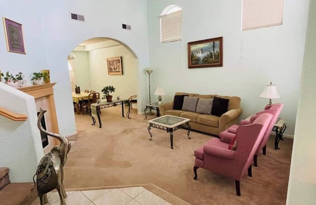 Fair Oaks Corporate Rental, EZ access to freeways