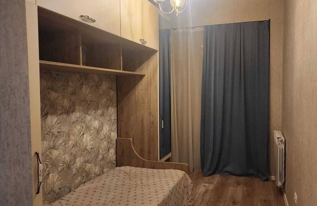 Spacious 3-bedroom apartment in charming T'bilisi with WiFi, AC