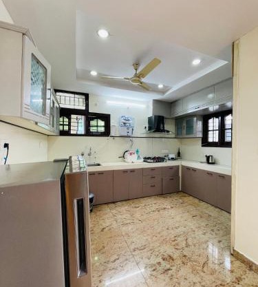 Lavish 1BHK Near AMB Mall in Kondapur