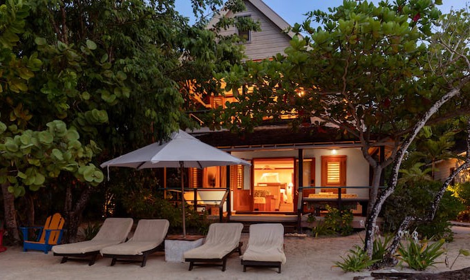 Oracabessa Villa | Goldeneye Two Bedroom Beach Villa