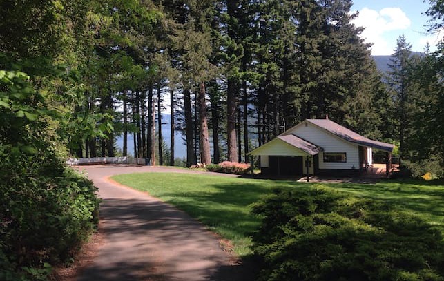 Stevenson Cabin | Sunny Secluded Stevenson Retreat