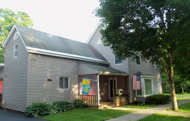 Gilbertsville House | Elm Street Inn