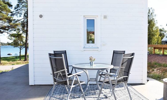 Timmernabben Cabin | Stuga på 25m² med havsutsikt i Timmernabben.