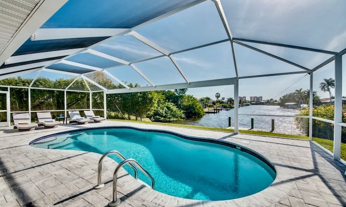 Pelican Villa | LAST MINUTE! Villa Sunshine Bay, Pool, new, modern