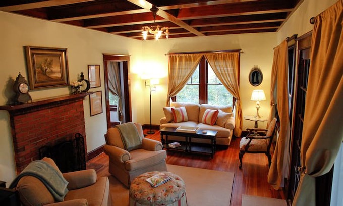 Southern Pines Cabin | AOS Vacation Cottage