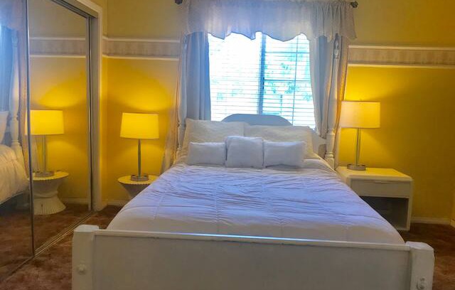 Palmdale House | West Palmdale Boutique studio ideal long stay safe