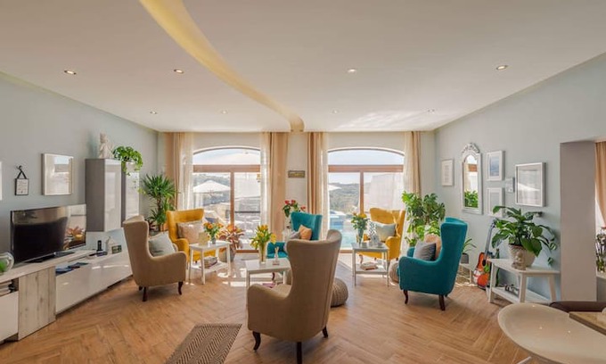 Xaghra Bed & Breakfast | DGolden Valley Boutique & Breakfast