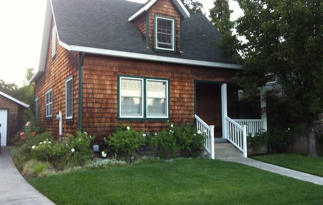 St. Helena House | St.Helena walk to Main Street/monthly rental