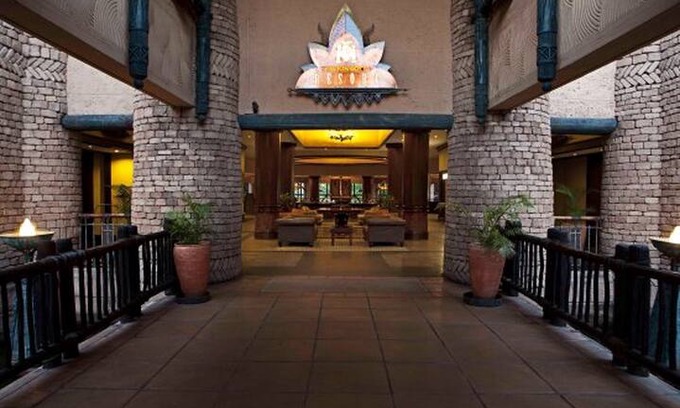 Victoria Falls Bed & Breakfast | Kingdom Hotel