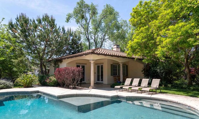 Fair Oaks House | 2.5 Acre “Resort Style” Gated Getaway!!!