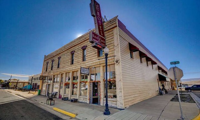 Kremmling Hotel | The Hotel Eastin - Cheyenne Room