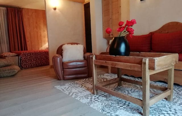 Morzine Apartment | Cosy 1 bedroom apartment with a large terrace