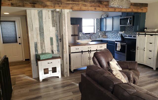 Grand Lake House | Mountain lake getaway