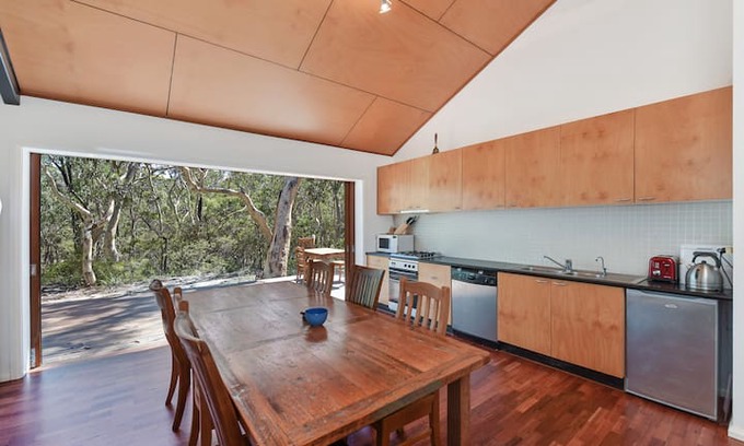 Blackheath Cabin | Wildheath Art House