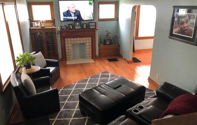 Grandview Heights House | Grandview Home 3 Bedroom 3 Beds