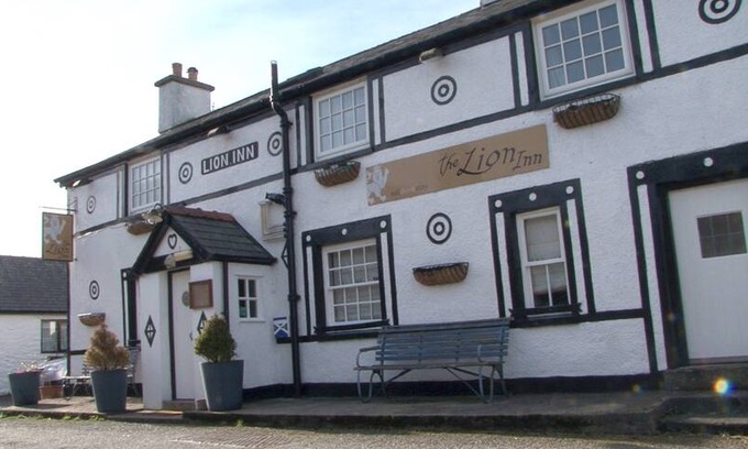 Gwytherin House | The Lion Inn Gwytherin, nr Llanwryst, Conwy