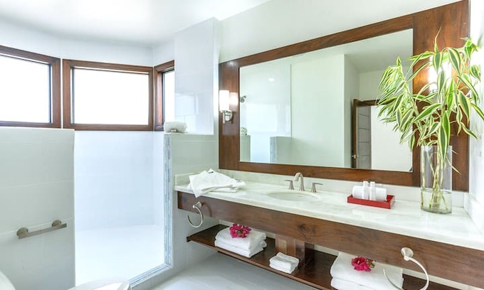 Placencia Hotel | 1 Bedroom Suite at The Ellysian - Queen