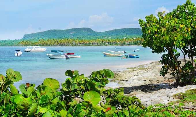 Las Galeras Villa | Villa Francia water front