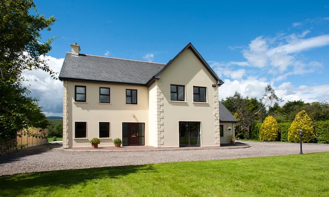 Kealkill House | West Cork Way Bantry Co Cork "Luxury Home"