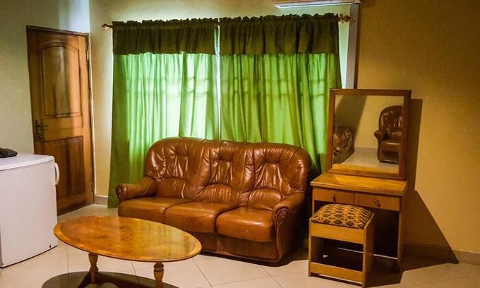 Adentan Bed & Breakfast | Standard Home Guest House