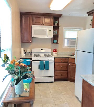 Downtown House | Private Cottage, WALK TO DOWNTOWN CAMPBELL!