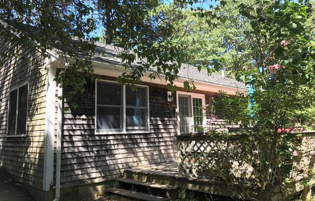 Vineyard Haven House | Sweet 3BR Cape in West Tisbury, MV