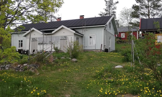Pargas Bed & Breakfast | Houtskär-BB cottage in traditional arkipelag home