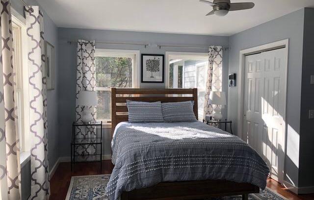 Stowe House | Sterling Starr at Mansfield View, Dog Friendly
