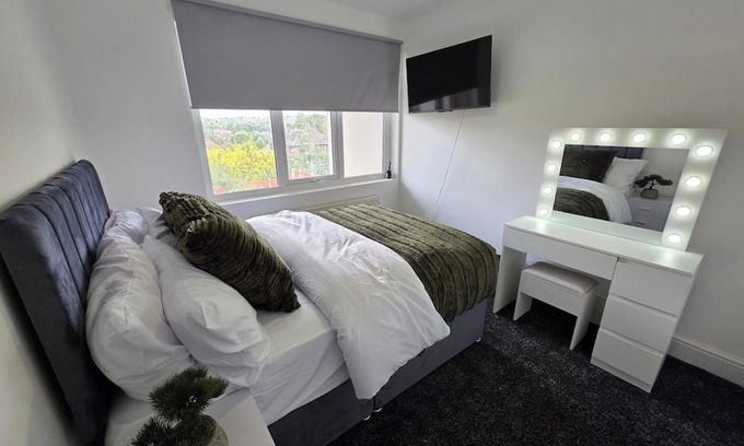 Woodthorpe House | Cozy Nottingham Retreat, 4 Beds, 7 Guests