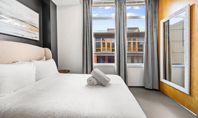 Columbus Park - Andrew Square Apartment | Loft 2BR unit in Boston Southend 9533