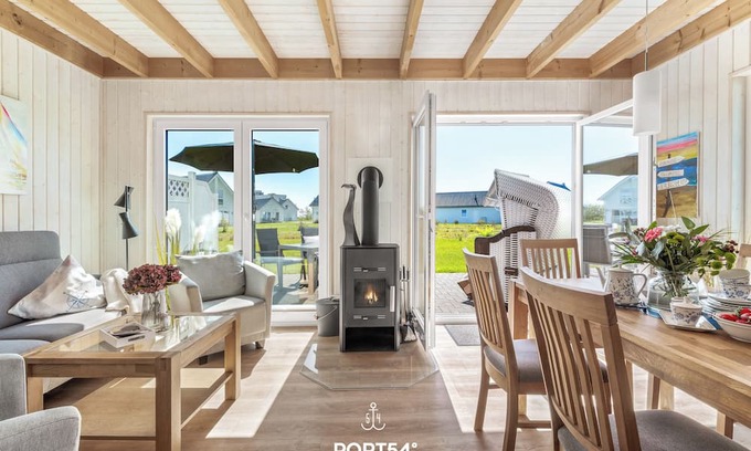 Olpenitz House | Kick in - infrared sauna, fireplace, bathtub, terrace, beach chair, parking lot