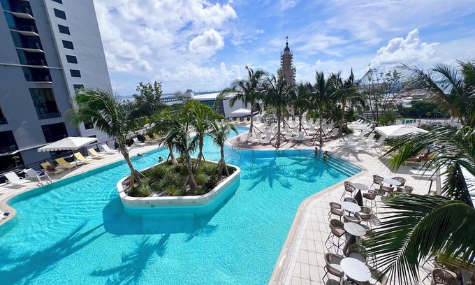 Downtown Miami Apartment | Luxury Studio Excellent Location