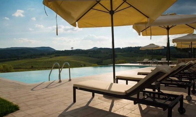Montepulciano Villa | Elegant Villa with independent entrance with 3 double bedrooms and 3 private bathrooms, panoramic vi