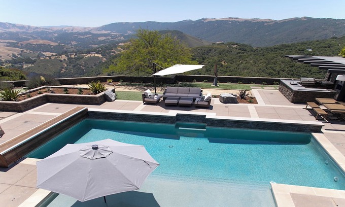 Monterey House | Luxury Home Near Weather Tech Race Track