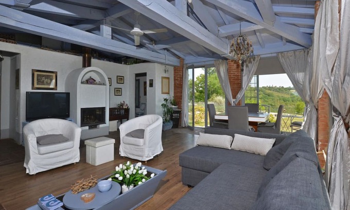 Scansano Villa | Villa Borgiano - Three Bedroom Villa, Sleeps 6