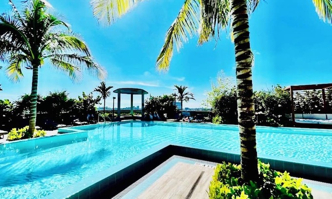 Wynwood Art District Apartment | Art District Sauna Heated Rooftop Pool Rides to the Beach and Airport