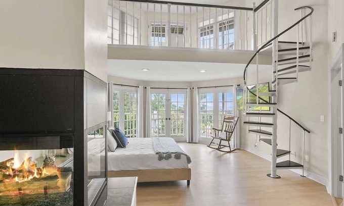 Eagle Rock House | Instant Tour: 1st Floor bdr for Vacation&WFH&Insurance&Relocation #41652