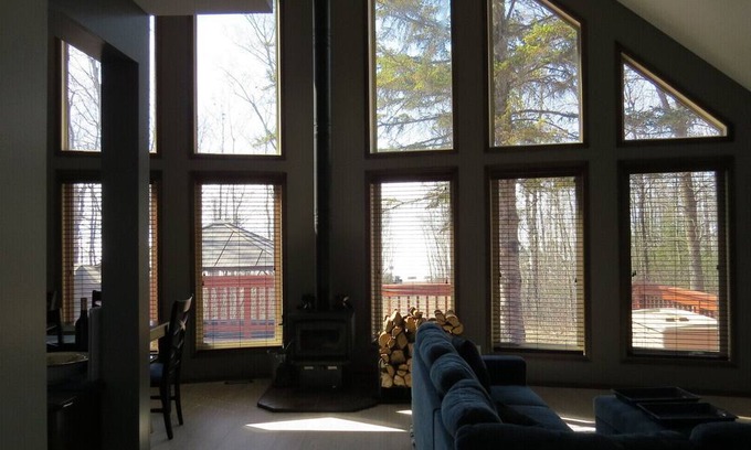 Beaconia Cottage | Boulder Bay Cottage - Main floor