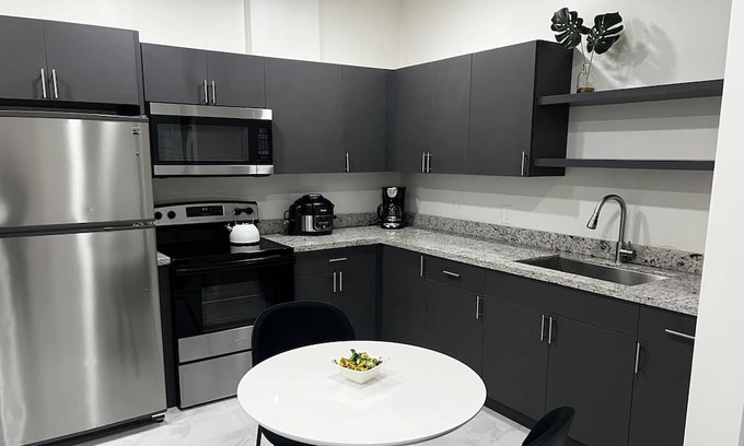 Tamiami Apartment | Hermoso Apartamento con Todas las Comodidades