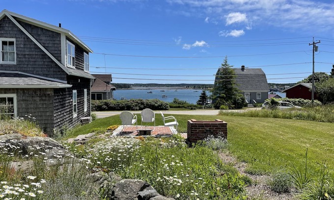 Jonesport House | Historic house in working waterfront