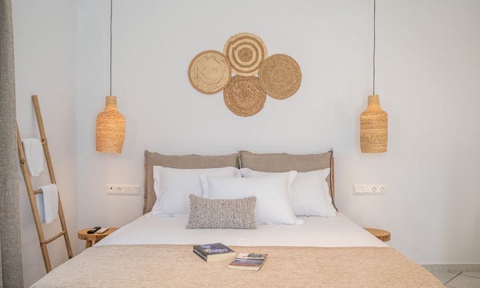 Old Town Naxos House | Disis Residence Naxos Independent Holiday Home