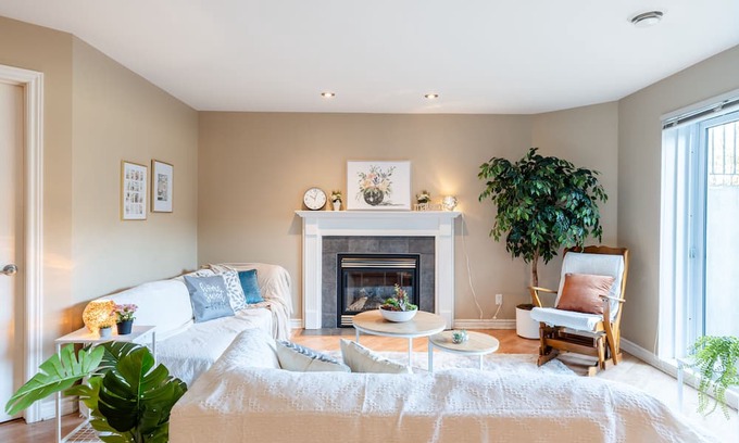 Brossard House | Sweet Home