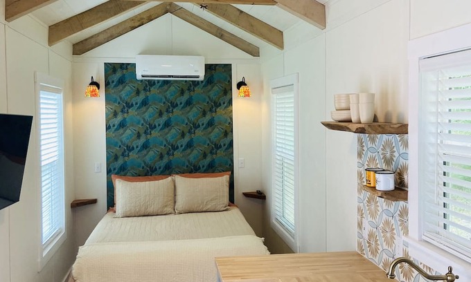 Newport Cottage | Whimsical Cottage in the Smoky Mountain Foothills