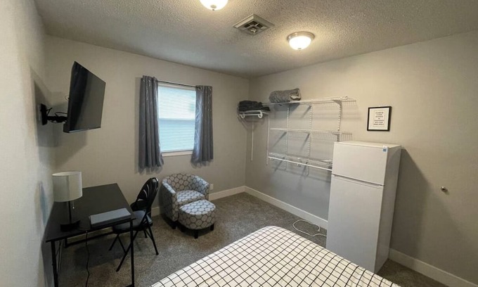 Saint Marys  Allen County House | Cozy Calhoun Suites #3
