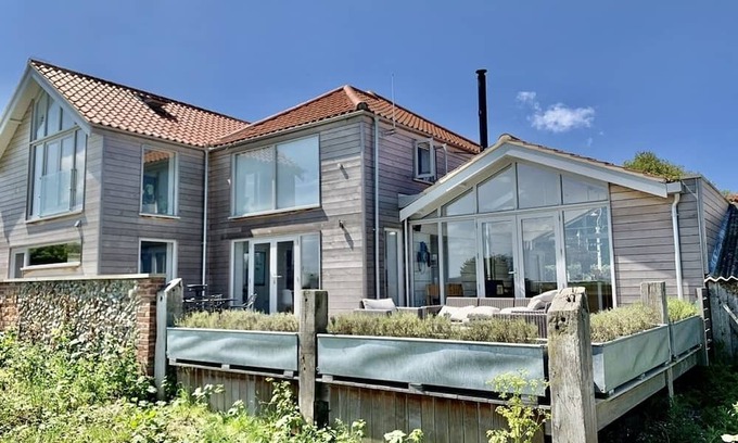 Wells-next-the-Sea House | STAY BY THE SEA- superb Norfolk coastal home in Wells-next-the-sea